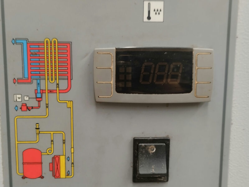 Compresor de Tornillo 20 HP Ceccato CSM 20 DX 500 L | Eficiencia y Potencia para la Industria