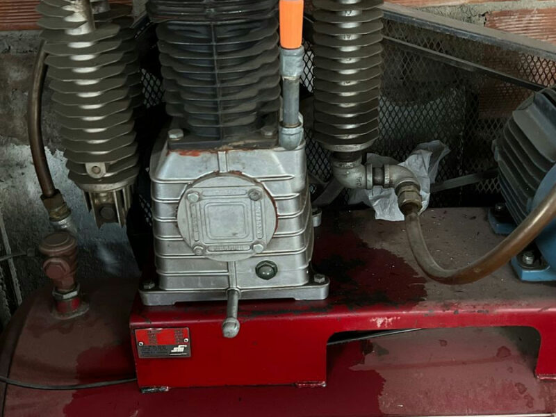 Compresor de aire usado SFM 2 pistones