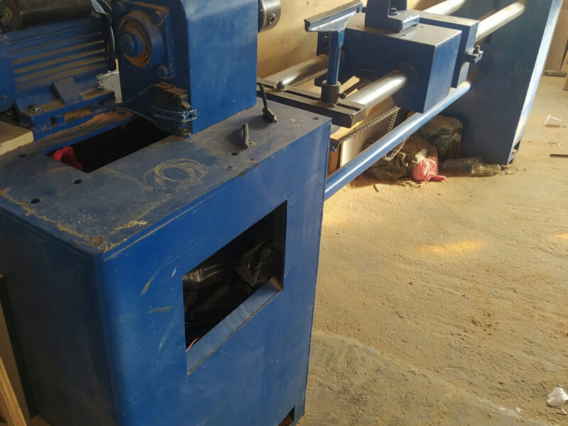 Torno para madera usado