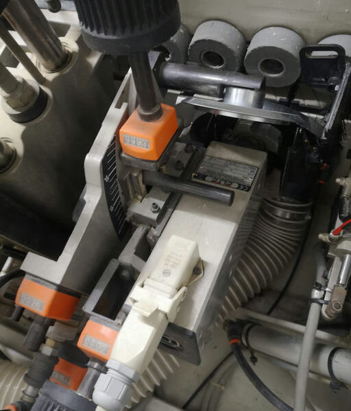 ENCHAPADORA DE CANTOS BIESSE AKRON 246