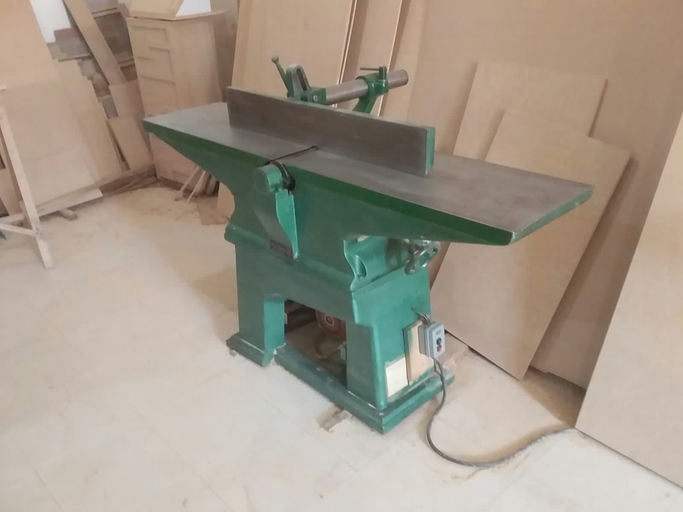 Taller Completo de Carpintería en Venta: Compresor, Sierras, Planeadora, Trompo, Lijadora y Más